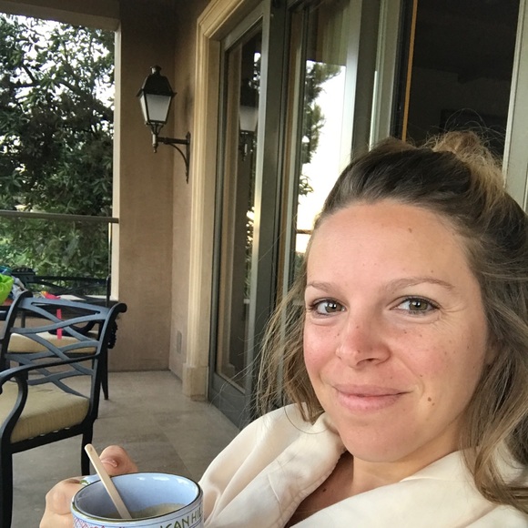 Meet your Posher, Brooke - Picture 2 of 4